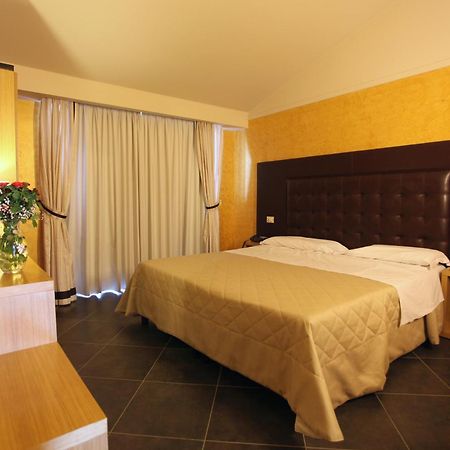 Hotel Briganti Qualiano Ruang foto