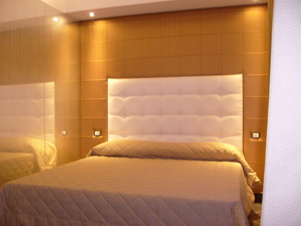 Hotel Briganti Qualiano Bagian luar foto