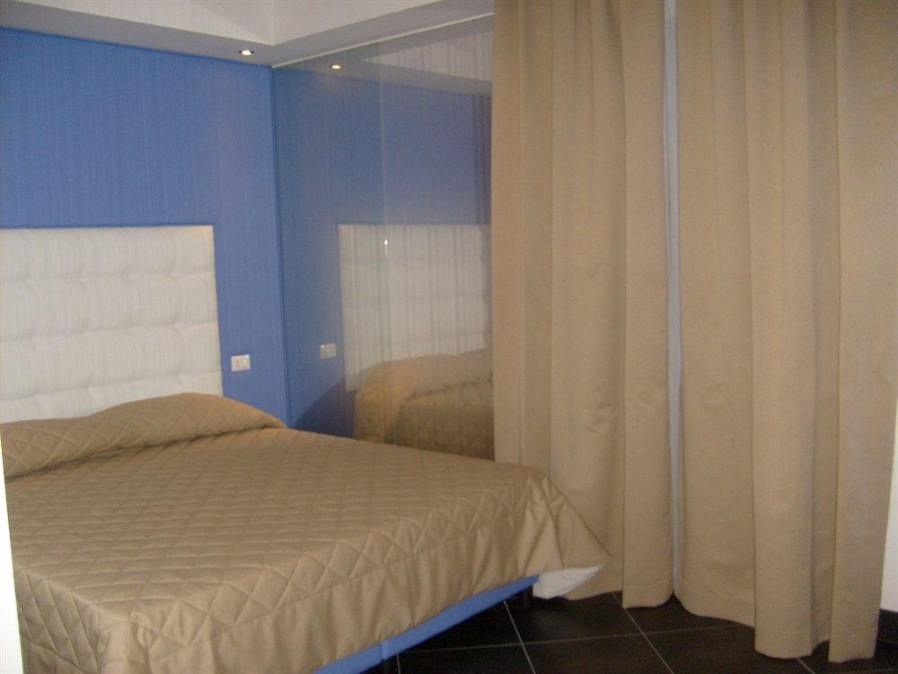 Hotel Briganti Qualiano Bagian luar foto
