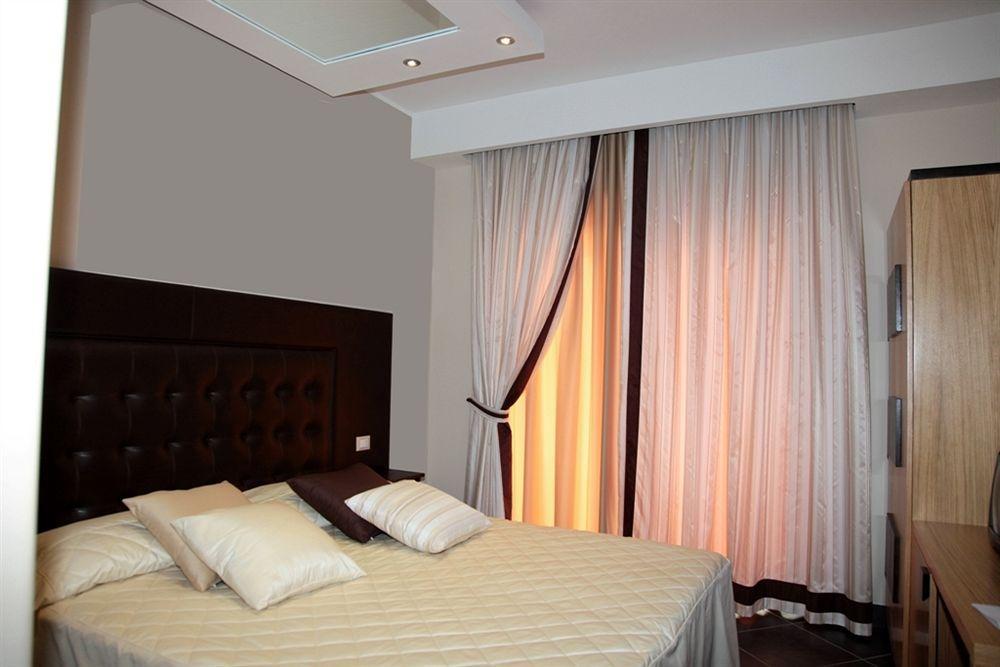 Hotel Briganti Qualiano Bagian luar foto