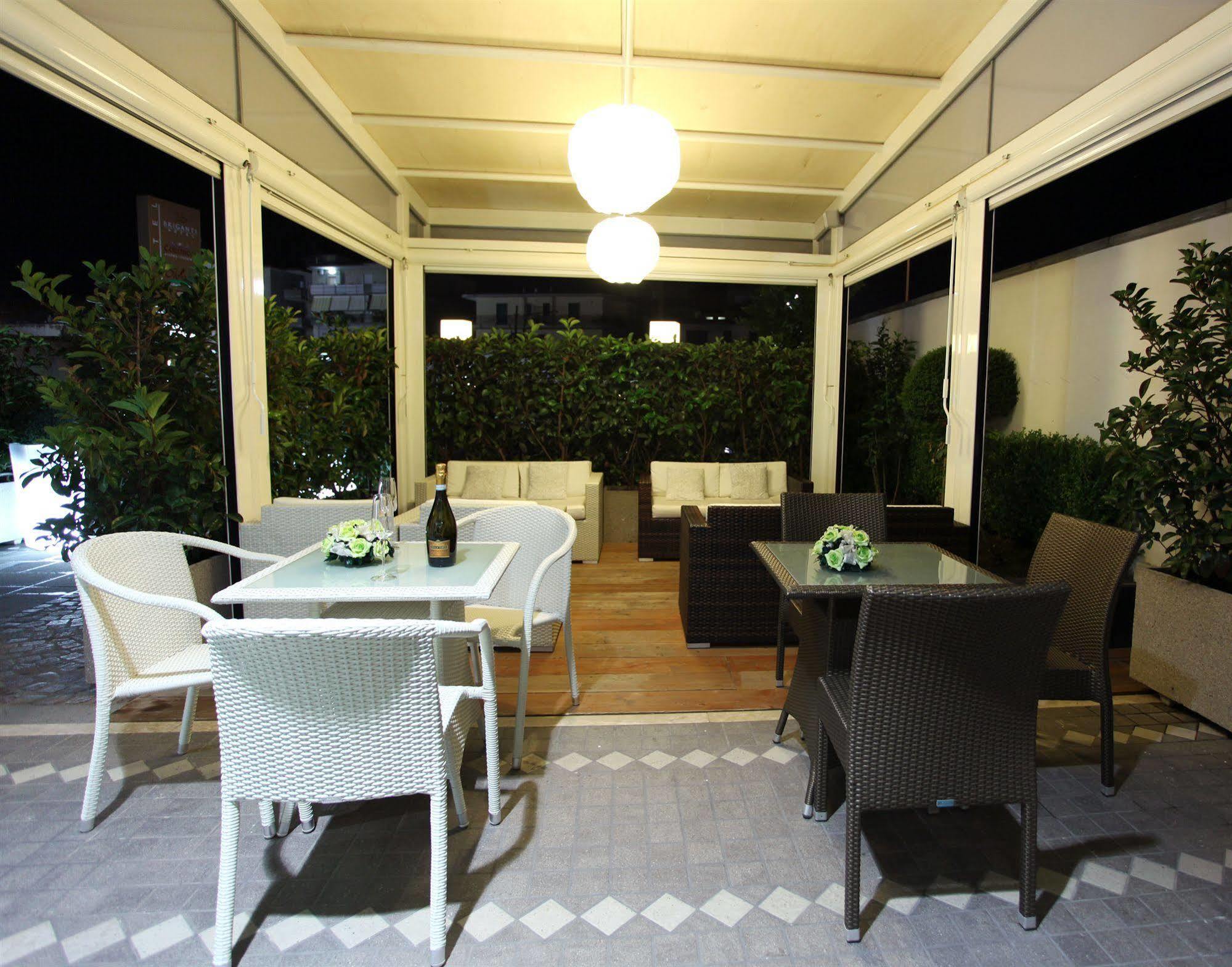 Hotel Briganti Qualiano Bagian luar foto